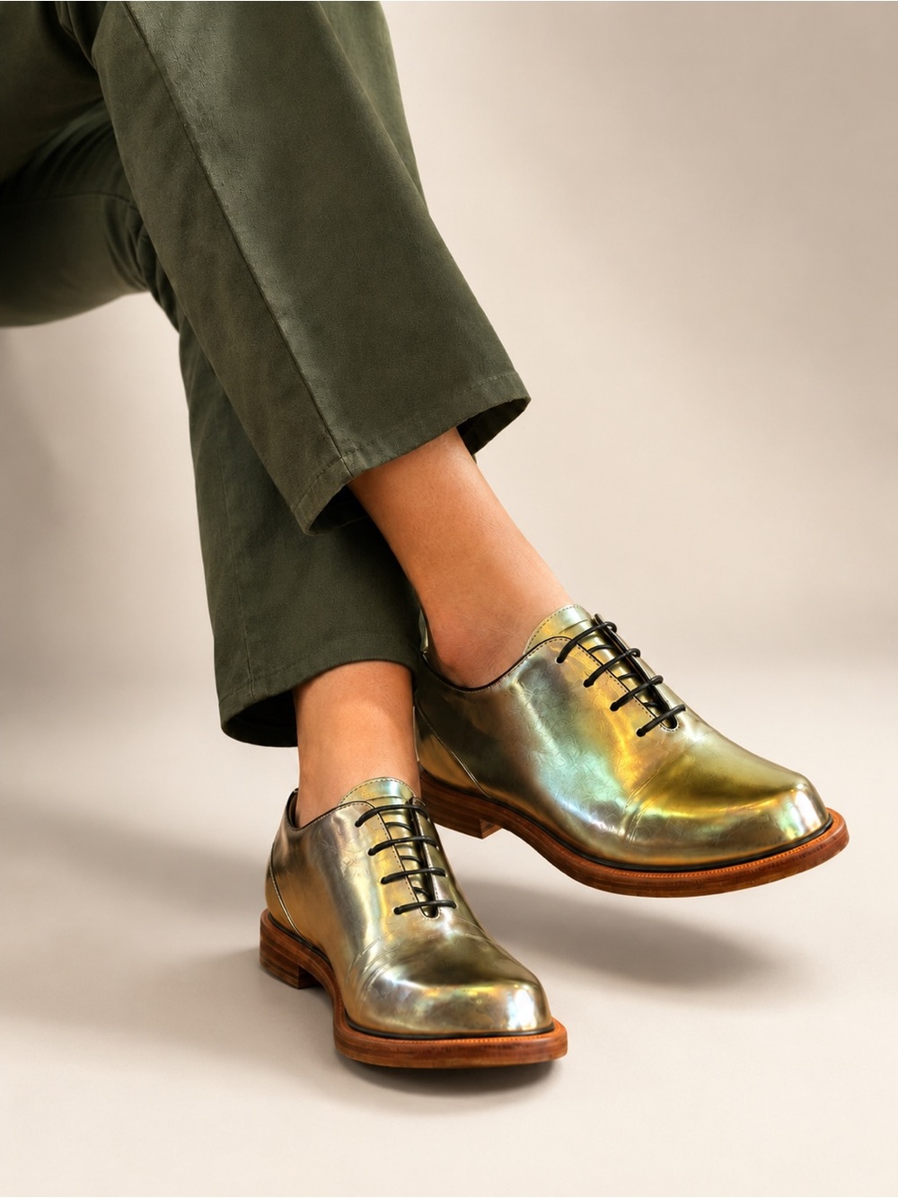 RARE John Fluevog Mariella Gold Metallic Oxfords 8.5 • Discontinued • Modvog